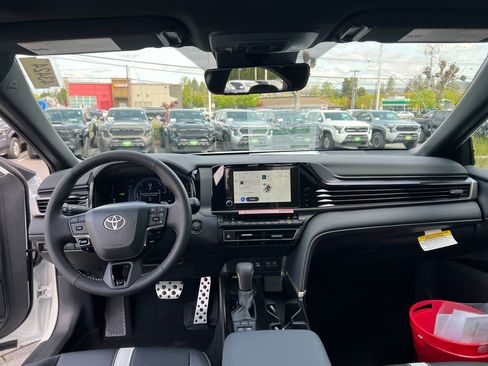 New 2026 Toyota Camry Hybrid image 22