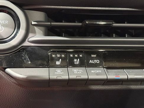 Certified 2026 Toyota Crown Signia AWD/4WD image 30