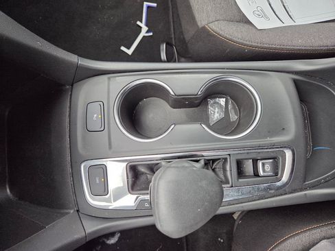 Used 2024 Chevrolet Equinox LT image 18