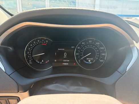 Used 2019 Lincoln MKZ Reserve FWD image 10