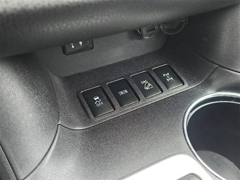 Used 2014 Toyota Highlander XLE image 35