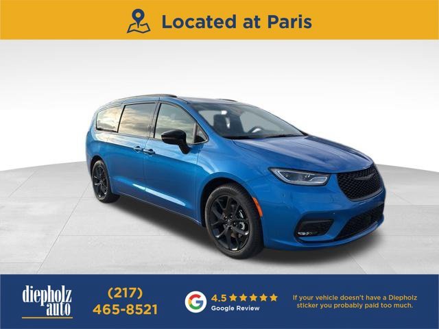 New 2026 Chrysler Pacifica Select w/ S Appearance Package FWD image 1