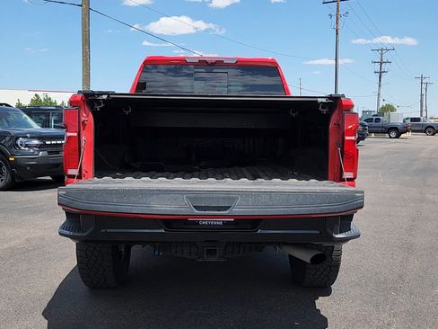 Used 2024 Chevrolet Silverado 2500 ZR2 w/ Technology Package AWD/4WD image 18