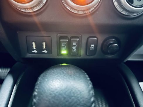 Used 2020 Mitsubishi Outlander Sport SE AWD/4WD image 32
