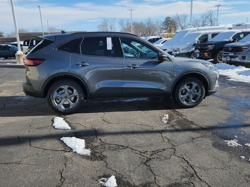 New 2026 Ford Escape ST-Line w/ Tech Pack #1 image 13