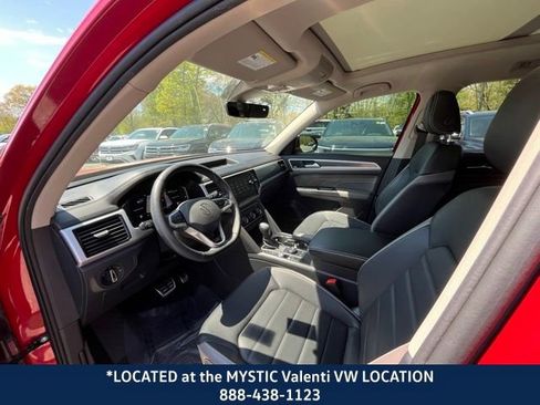 Used 2022 Volkswagen Atlas SEL Premium image 30