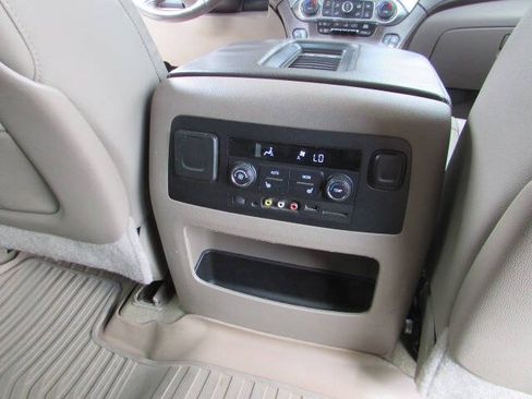 Used 2015 Chevrolet Suburban LTZ AWD/4WD image 12