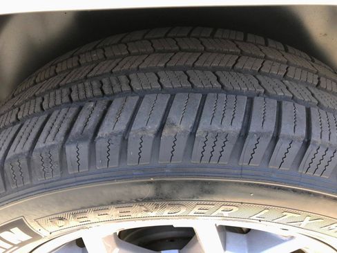 Used 2013 GMC Acadia SLT AWD/4WD image 14