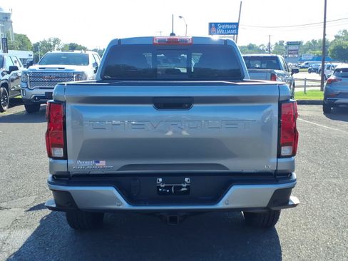 Certified 2024 Chevrolet Colorado LT w/ LT Convenience Package II AWD/4WD image 4