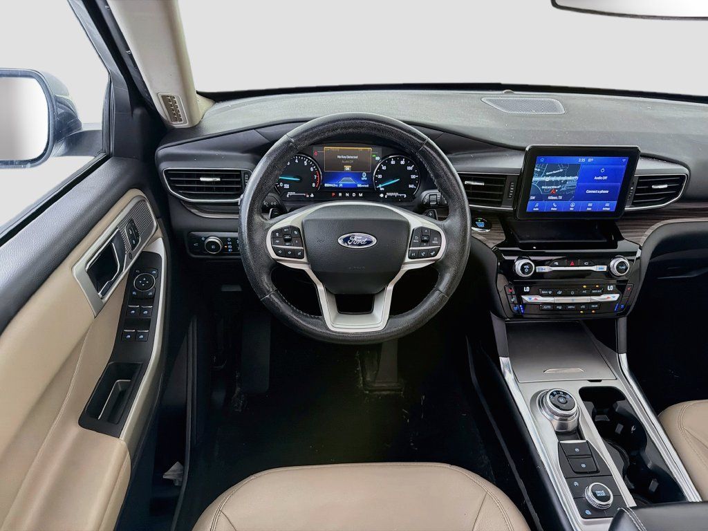 Used 2021 Ford Explorer Limited w/ Equipment Group 301A AWD/4WD image 26