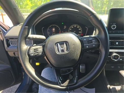 Used 2025 Honda Civic Sport image 6