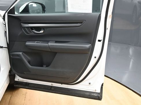 Used 2024 Honda CR-V LX image 22