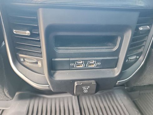 Used 2023 RAM 2500 Laramie w/ Night Edition AWD/4WD image 18