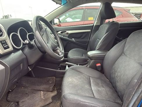 Used 2009 Toyota Matrix FWD image 4