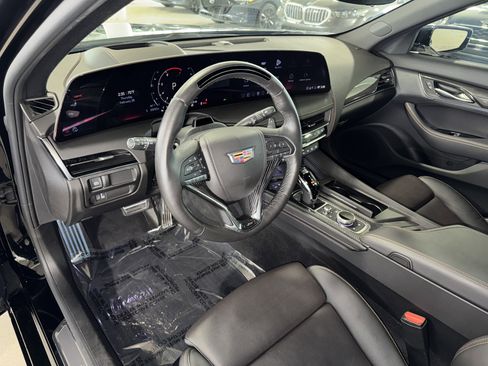 Used 2025 Cadillac CT5 V image 18