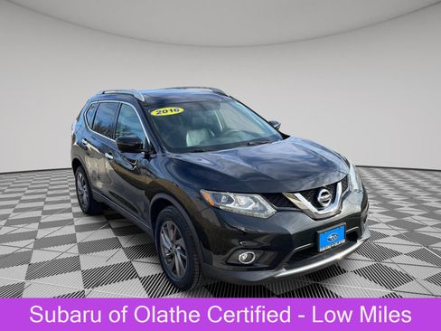 Used 2016 Nissan Rogue SL w/ SL Premium Package image 1