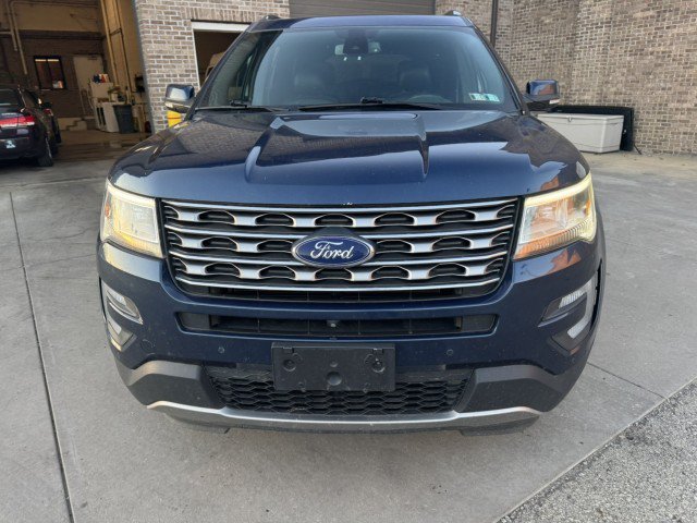 Used 2017 Ford Explorer Limited w/ Equipment Group 301A AWD/4WD image 8