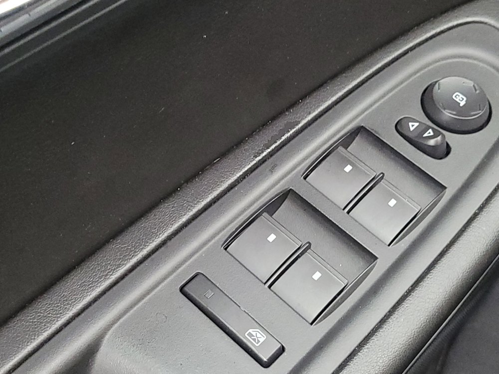 Used 2017 Chevrolet Traverse LT FWD image 27