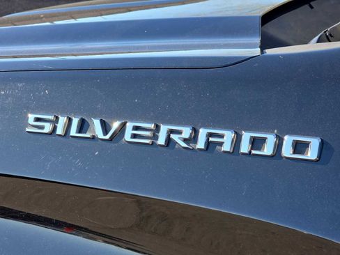 Used 2022 Chevrolet Silverado 1500 Custom image 11