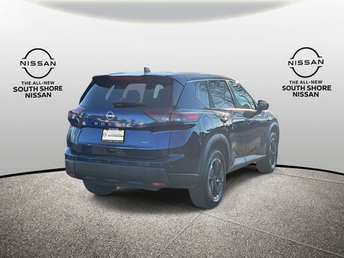 Used 2025 Nissan Rogue SV image 5