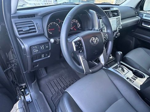 Used 2022 Toyota 4Runner SR5 Premium image 17