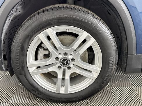 Used 2023 Mercedes-Benz GLA 250 4MATIC w/ Premium Package image 35