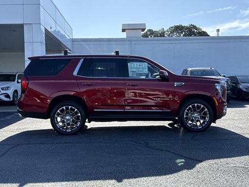 New 2026 GMC Yukon Denali w/ Denali Reserve Package AWD/4WD image 2
