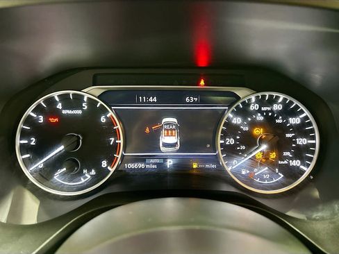 Used 2023 Nissan Rogue SL w/ SL Premium Package image 12