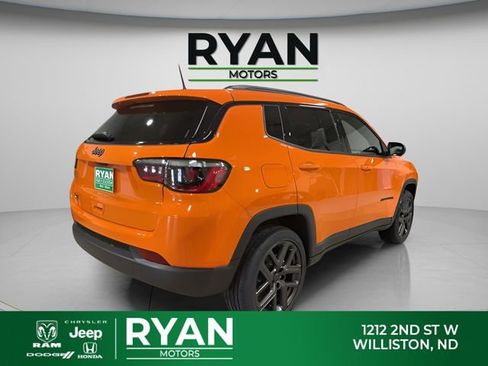 New 2026 Jeep Compass Latitude AWD/4WD image 9