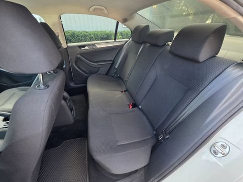 Used 2016 Volkswagen Jetta SE FWD image 20