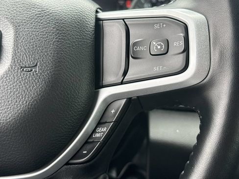 Used 2022 RAM 1500 Big Horn AWD/4WD image 17