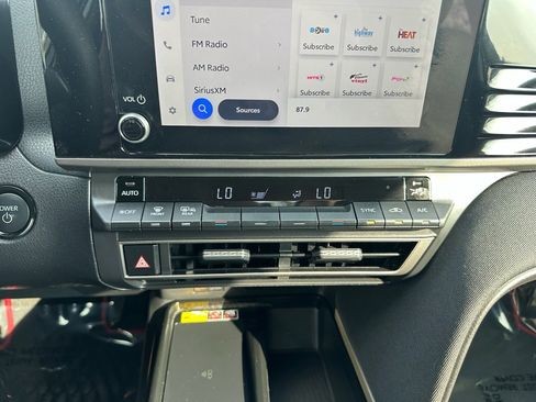 Used 2025 Toyota Camry LE image 14