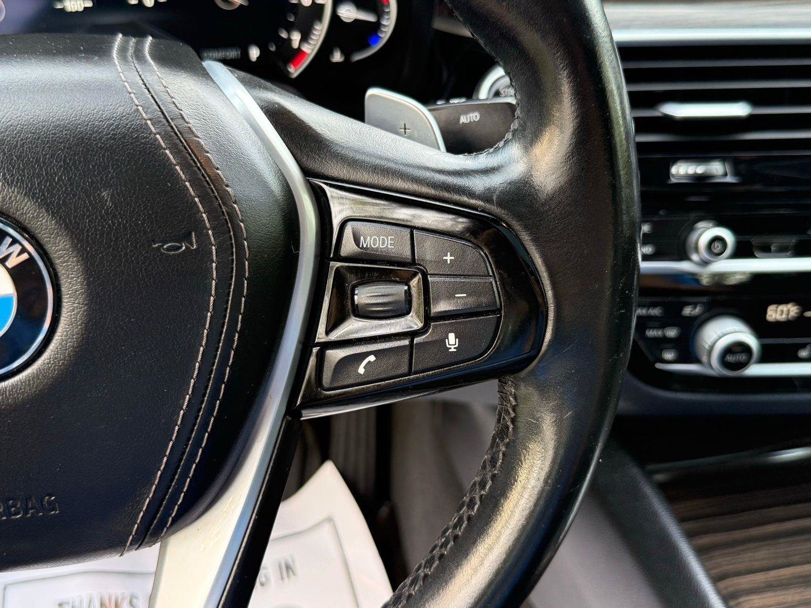 Used 2018 BMW 530i w/ Premium Package RWD image 38