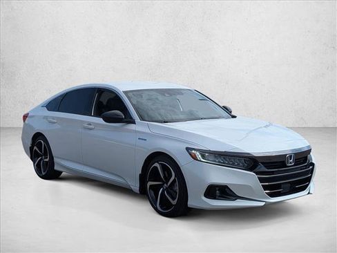 Used 2022 Honda Accord Sport image 3