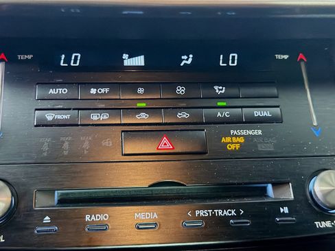 Used 2018 Lexus IS 300 F Sport AWD/4WD image 23