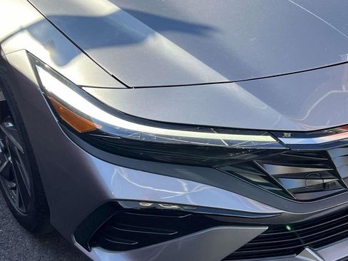 Used 2024 Hyundai Elantra SEL w/ Convenience Package image 10