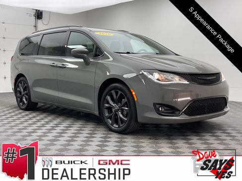 Used 2020 Chrysler Pacifica Touring-L Plus w/ S Appearance Package FWD image 1