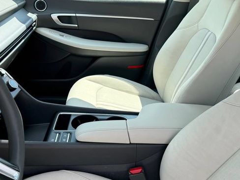 Used 2024 Hyundai Sonata SEL FWD image 13