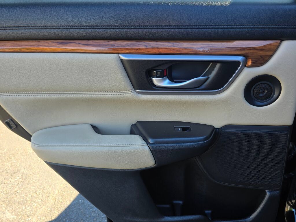 Certified 2017 Honda CR-V Touring image 23