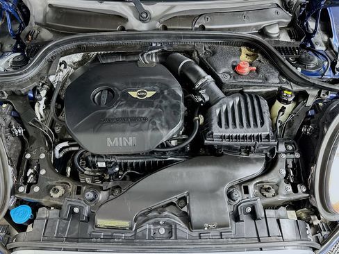 Used 2016 MINI Cooper 4-Door Hardtop FWD image 29