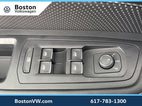 New 2025 Volkswagen Atlas Cross Sport SE image 28