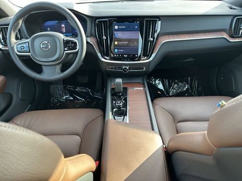 Certified 2025 Volvo V60 B5 Cross Country Plus image 16