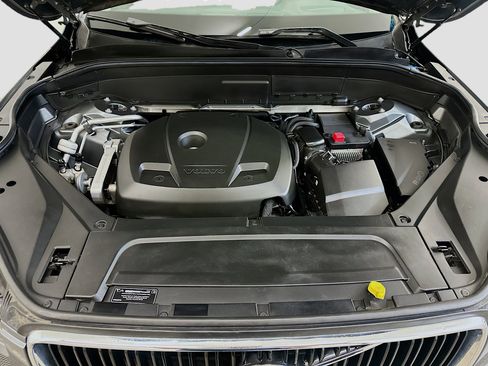 Used 2017 Volvo XC90 T6 Momentum w/ Vision Package AWD/4WD image 37