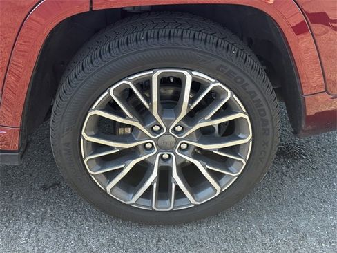 Certified 2023 Jeep Grand Cherokee L Summit image 11