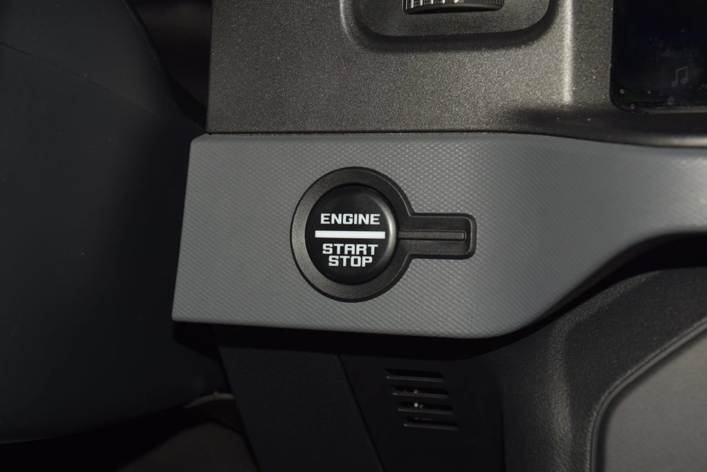 Used 2024 Ford Bronco Everglades AWD/4WD image 38