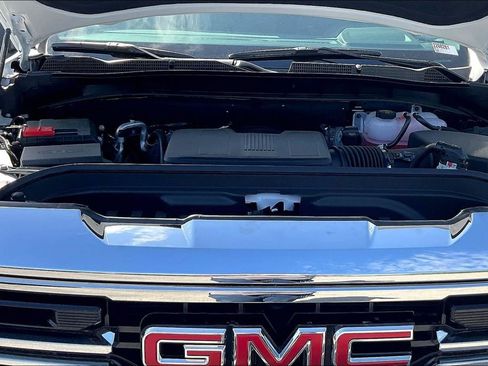 New 2026 GMC Sierra 1500 SLT w/ SLT Premium Package image 12