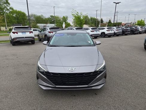Certified 2023 Hyundai Elantra SEL w/ Convenience Package FWD image 3