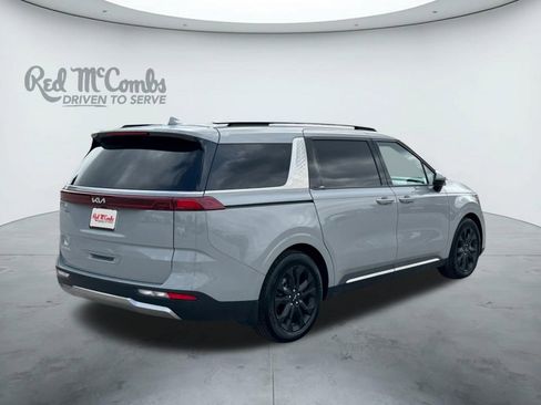 Used 2023 Kia Carnival SX Prestige image 5