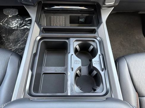 New 2026 Ford F250 Lariat w/ Black Appearance Package AWD/4WD image 7