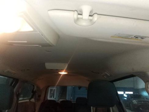 Used 2010 Dodge Grand Caravan SE FWD image 21